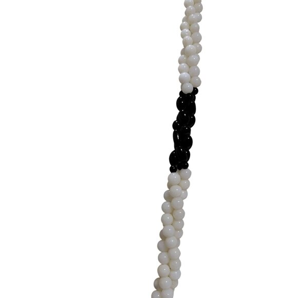 Vtg Black & White Twisted Torsade Glass Beaded Necklace Floral Box Clasp 22" - Picture 7 of 9